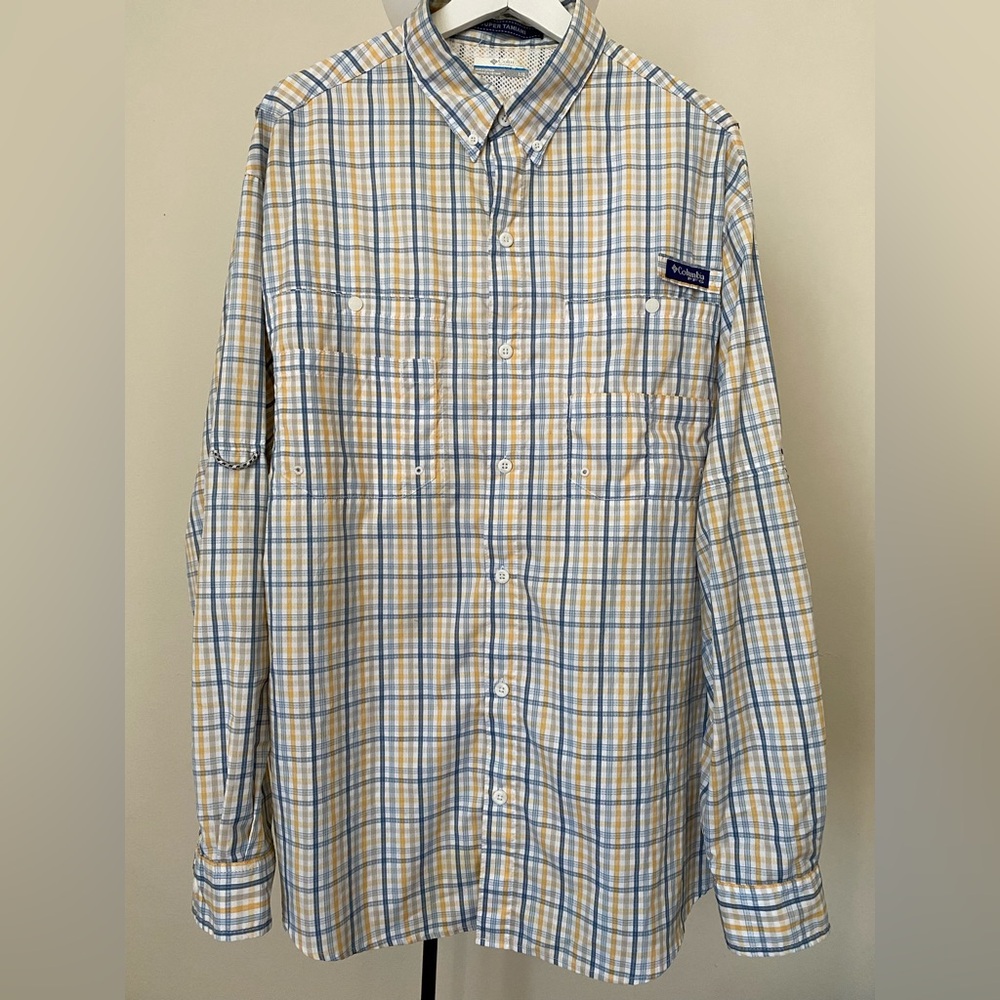 Columbia Men’s Light Blue and Yellow Plaid Button-Up Shirt size L